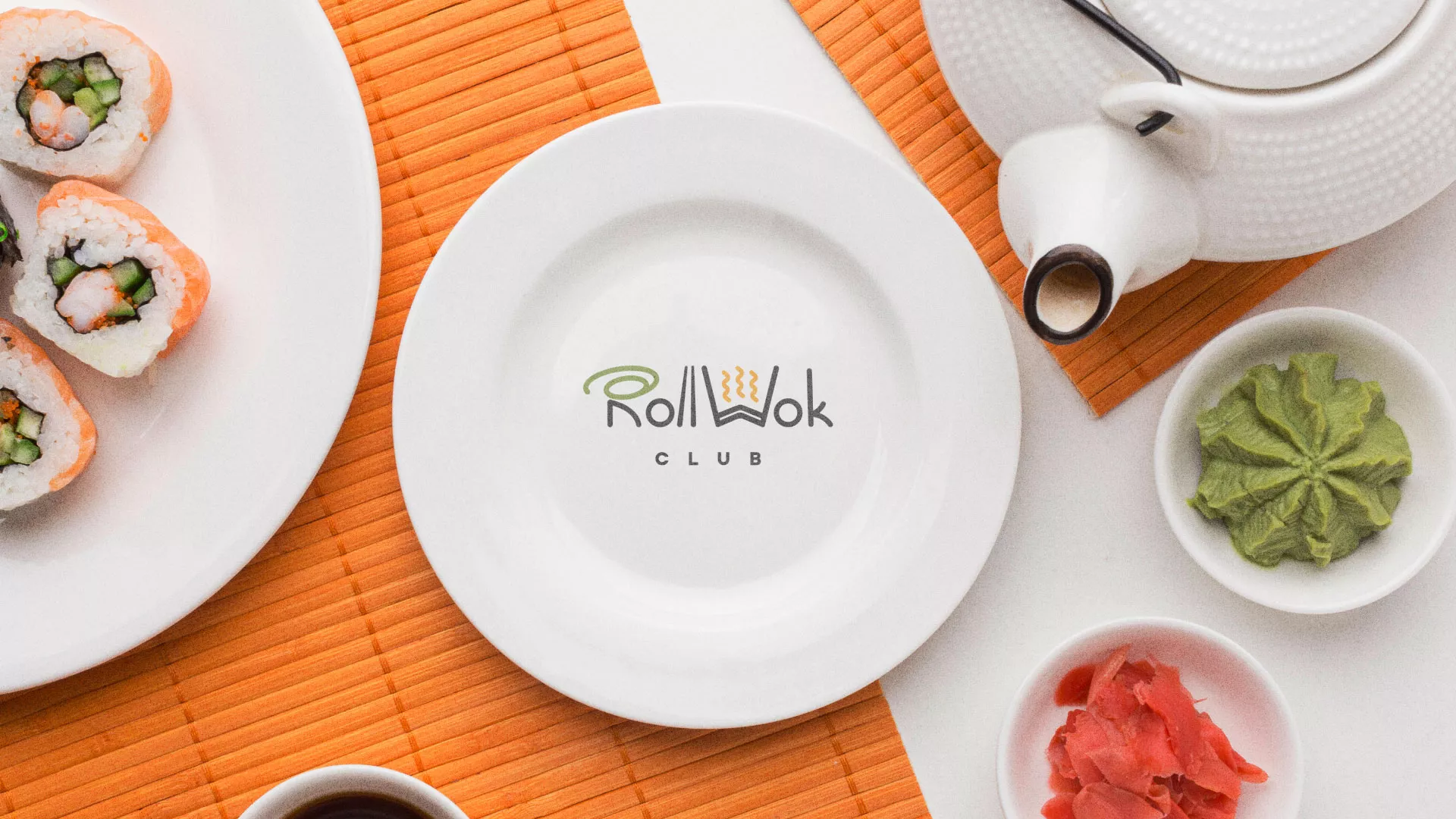 Разработка логотипа и фирменного стиля суши-бара «Roll Wok Club» в Духовщине